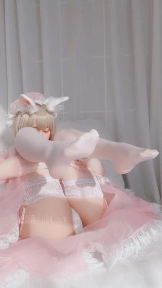 中に突然の大雨一雨宿_BD韩语免费观看