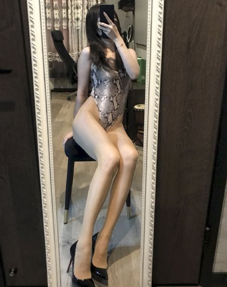 《漂亮的女邻居》5_4K完整在线观看